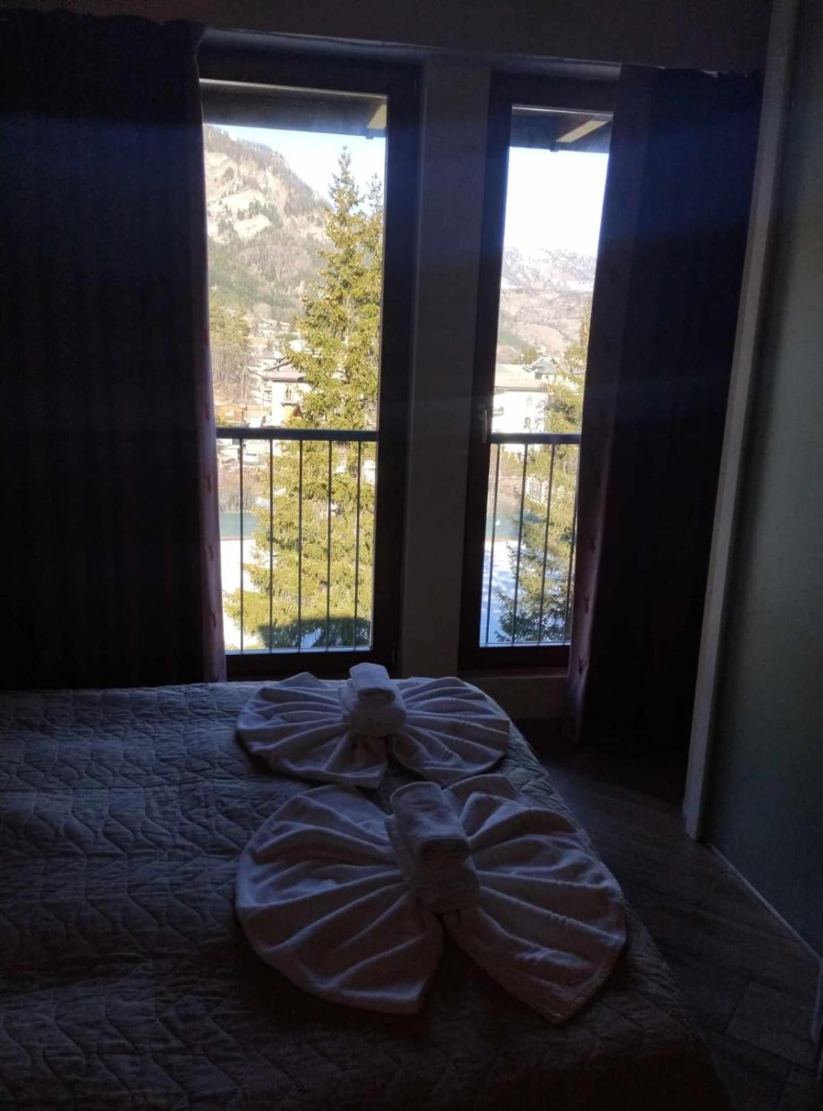 Hotel Chalet Casa Cesana Cesana Torinese Buitenkant foto