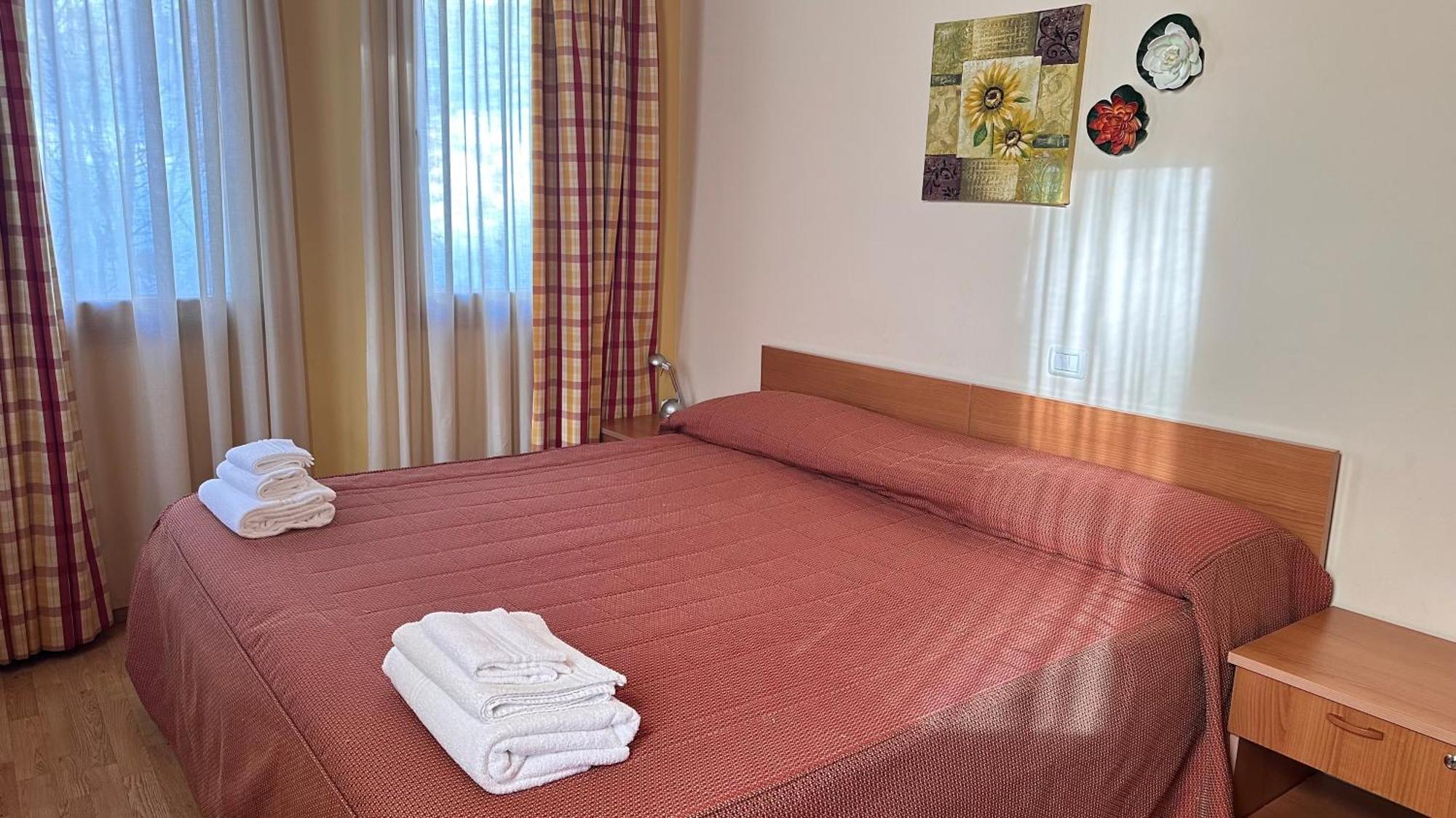 Hotel Chalet Casa Cesana Cesana Torinese Buitenkant foto