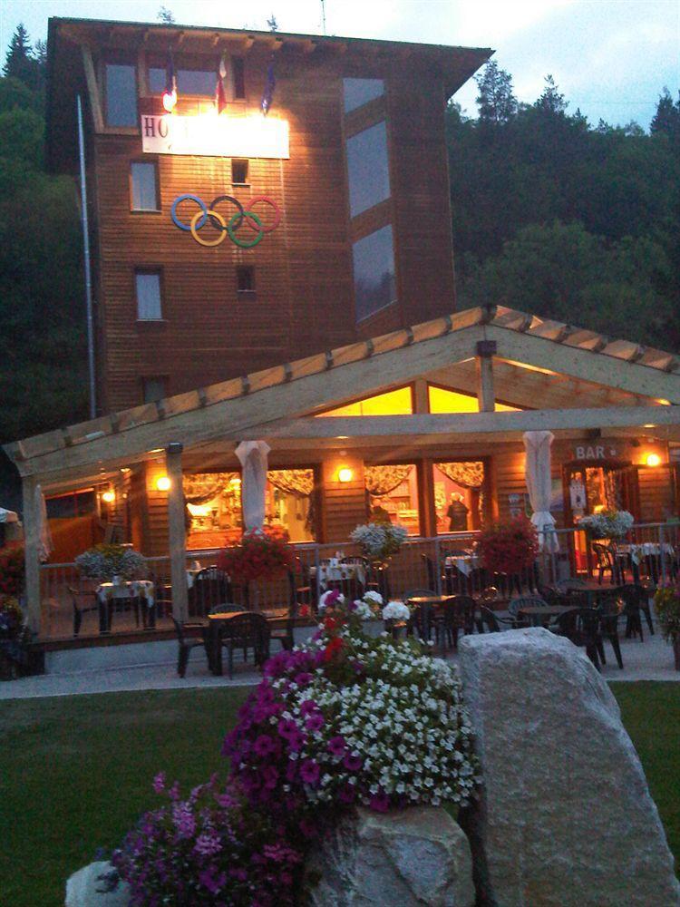 Hotel Chalet Casa Cesana Cesana Torinese Buitenkant foto