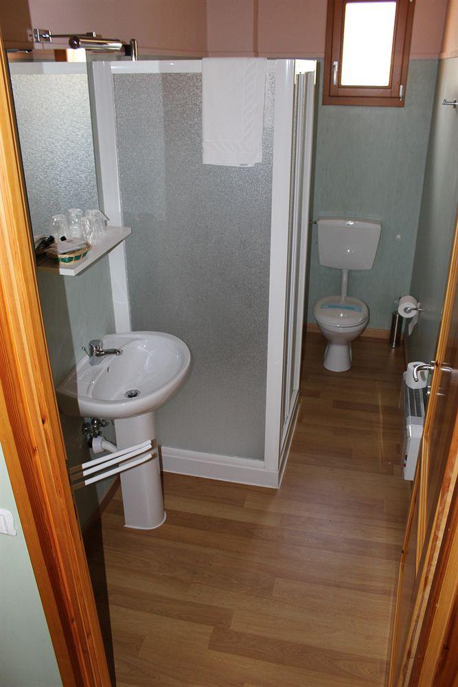 Hotel Chalet Casa Cesana Cesana Torinese Buitenkant foto